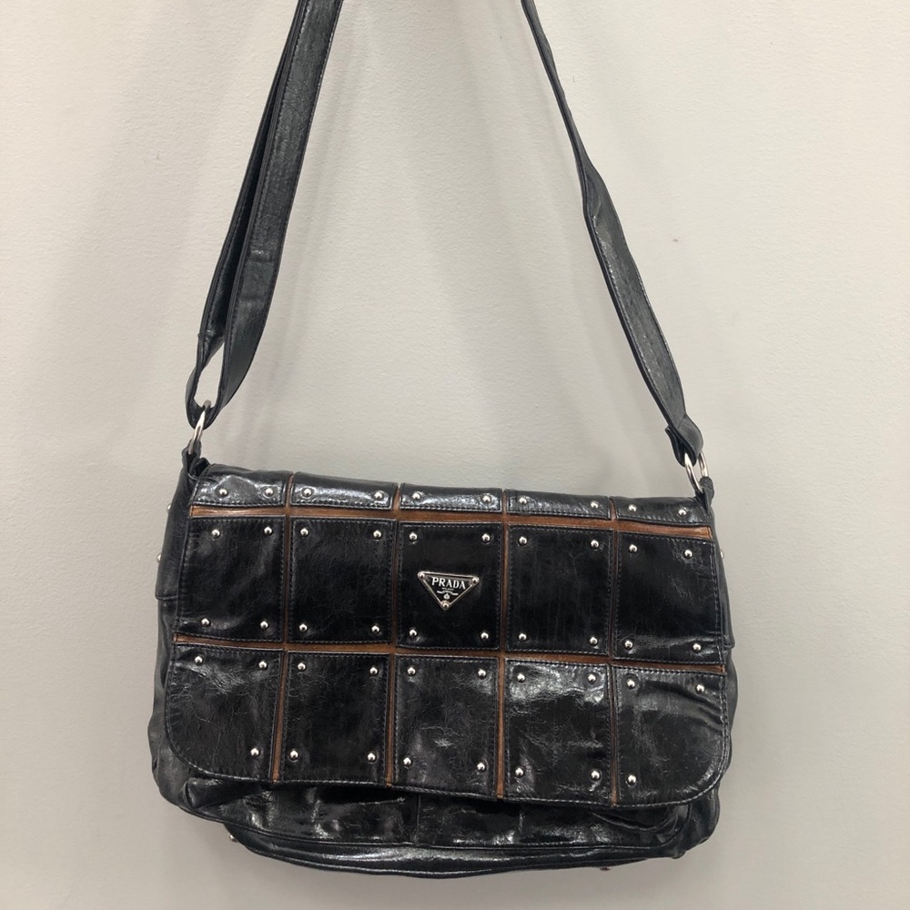 Black messenger bag